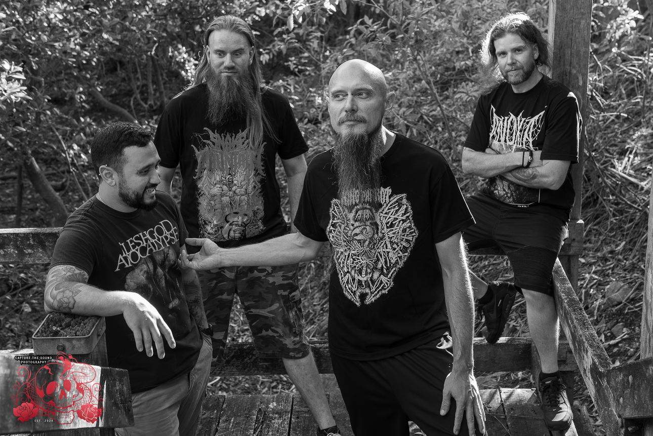 Dead By Dawn live photo