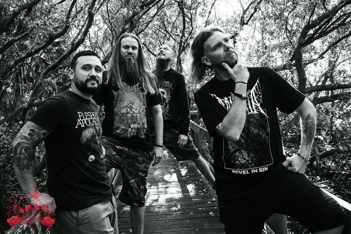 Dead By Dawn live photo