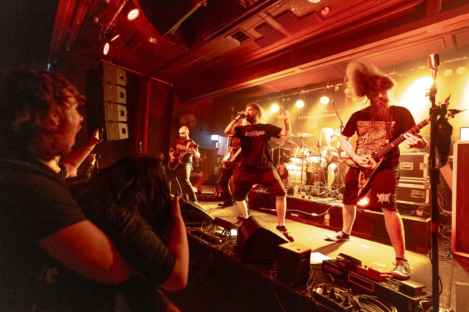 Dead By Dawn live photo